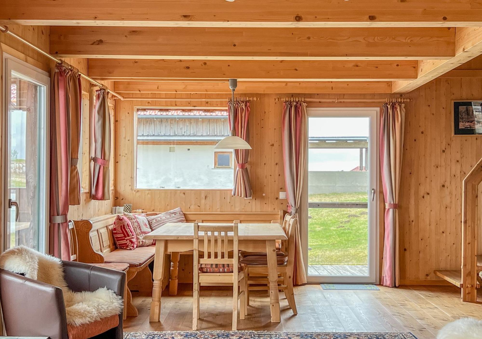 1A Chalet '4 Jahreszeiten' Ski Fahren Und Jacuzzi Mit Aussicht! Bad St. Leonhard im Lavanttal Exterior foto