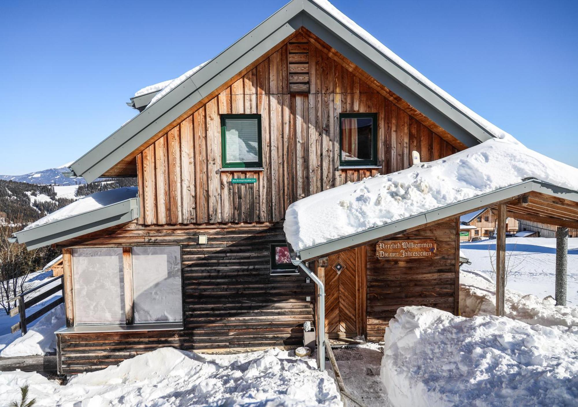 1A Chalet '4 Jahreszeiten' Ski Fahren Und Jacuzzi Mit Aussicht! Bad St. Leonhard im Lavanttal Exterior foto