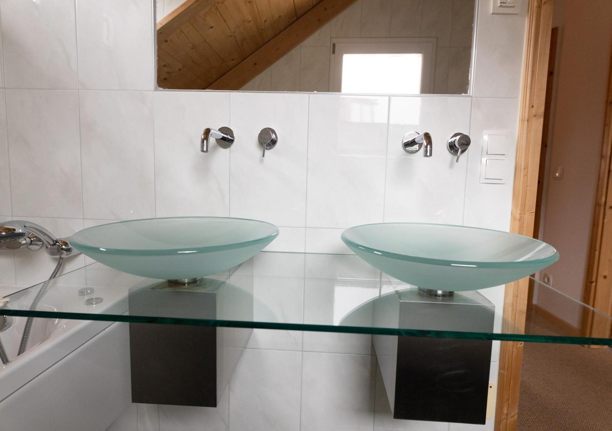 1A Chalet '4 Jahreszeiten' Ski Fahren Und Jacuzzi Mit Aussicht! Bad St. Leonhard im Lavanttal Exterior foto